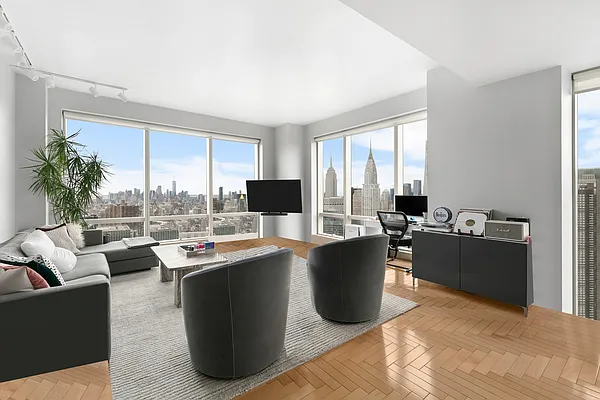 Rented by Compass | media 9