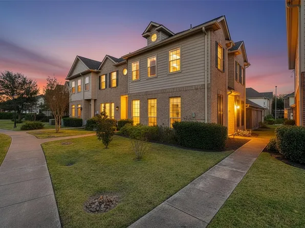 2838 Misty Heath Ln, Houston, TX 77082