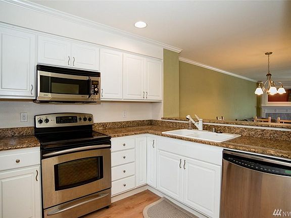 5th image of 410 2nd St #308