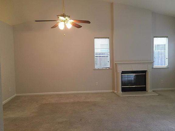 3rd image of 6529 E Fillmore Ave