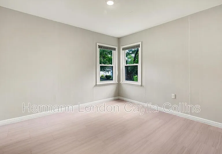 10117 Count Dr — Photo 14