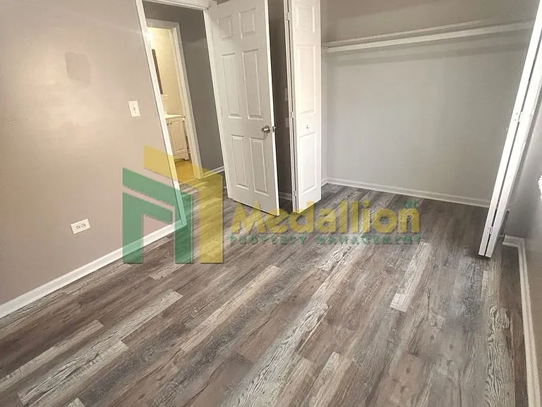 5954 S Maplewood Ave — Photo 35