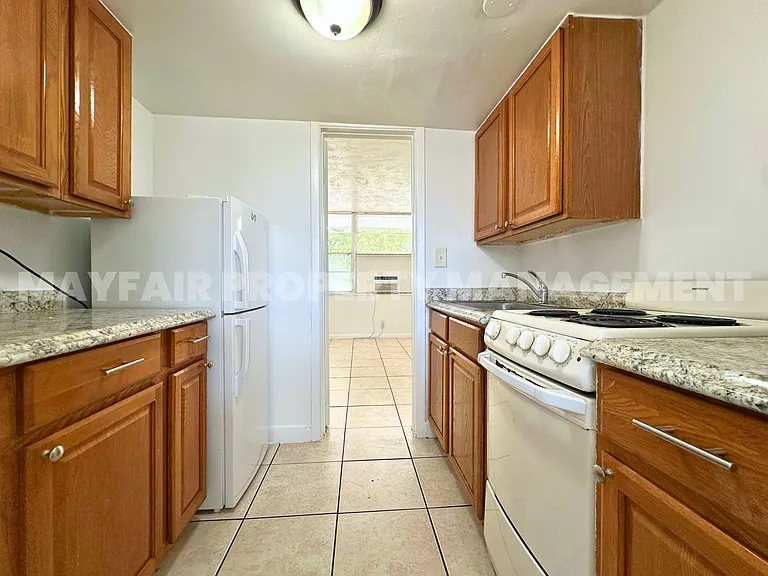 4611 South Congress Ave — Photo 16
