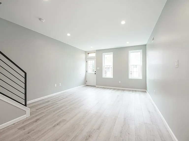 333 Daly St — Photo 8