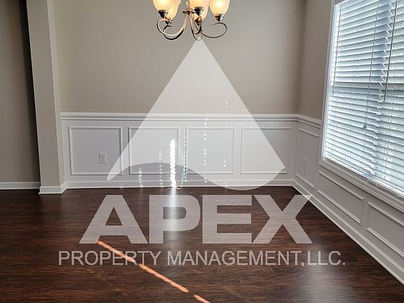 5th image of 7304 Mint Clover Ln