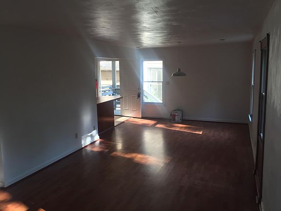 5th image of 630 Florida Ave #B