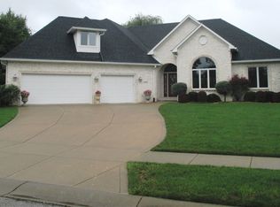 2288 Michelle Dr, Avon, IN 46123