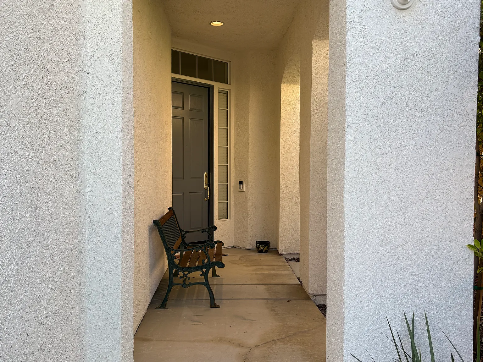 4 bed, 2.5 bath, 2438 sqft, $8,199 — Photo 4