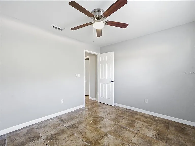 7615 Lemon Wood Ct — Photo 29