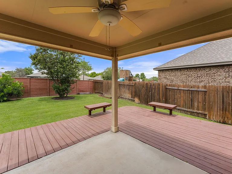 1104 Chad Dr — Photo 31