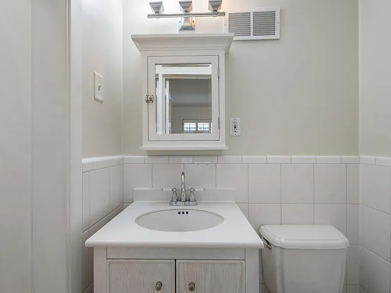 2151 Radcliffe Dr NW — Photo 44