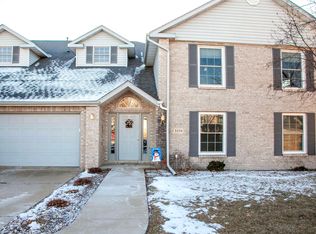 3234 Lake Ridge Dr APT B, Dubuque, IA 52003
