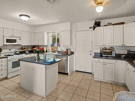 5th image of 1719 E Cherry Street