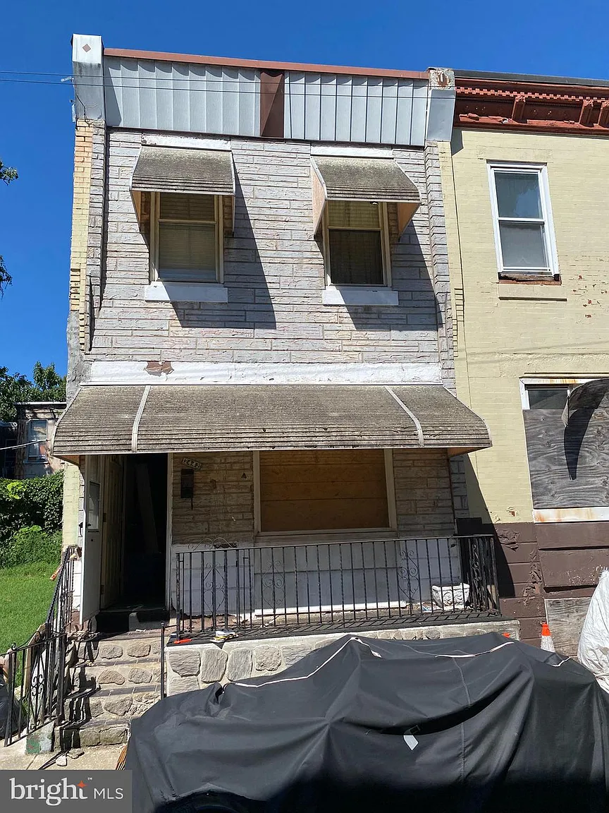 2442 N Garnet St photo 1