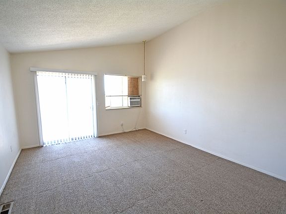 4th image of 760 Isabell St