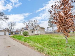 1205 N High St, Port Byron, IL 61275