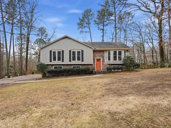 203 Russet Woods Dr, Birmingham, AL 35244