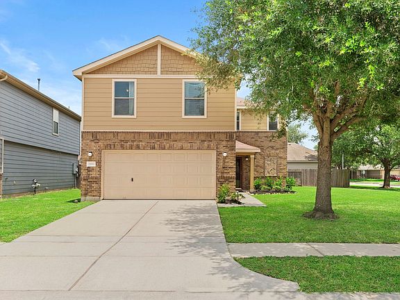 2nd image of 16606 Burnell Oaks Ln