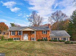 3209 Fox Mill Rd, Oakton, VA 22124