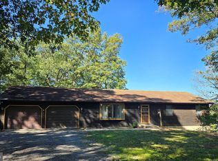 288 Clearfield Dr, Berkeley Springs, WV 25411