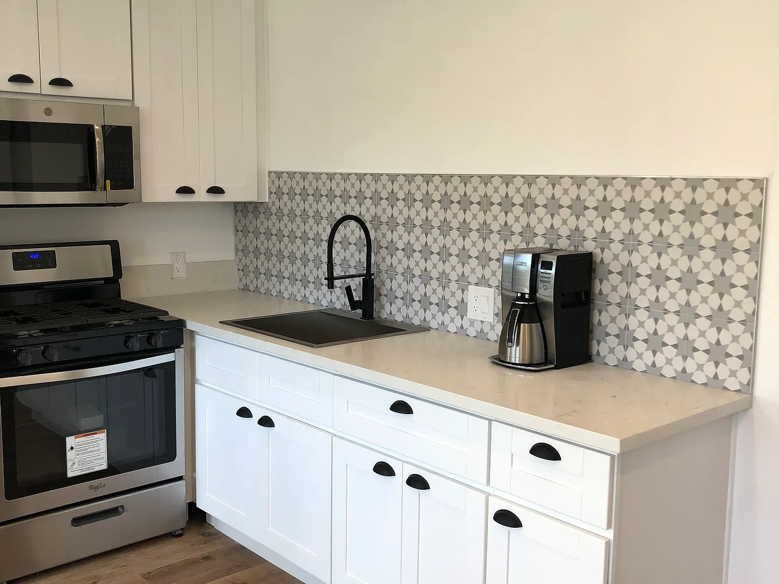 2 bed, 680 sqft, $2,399 — Photo 3