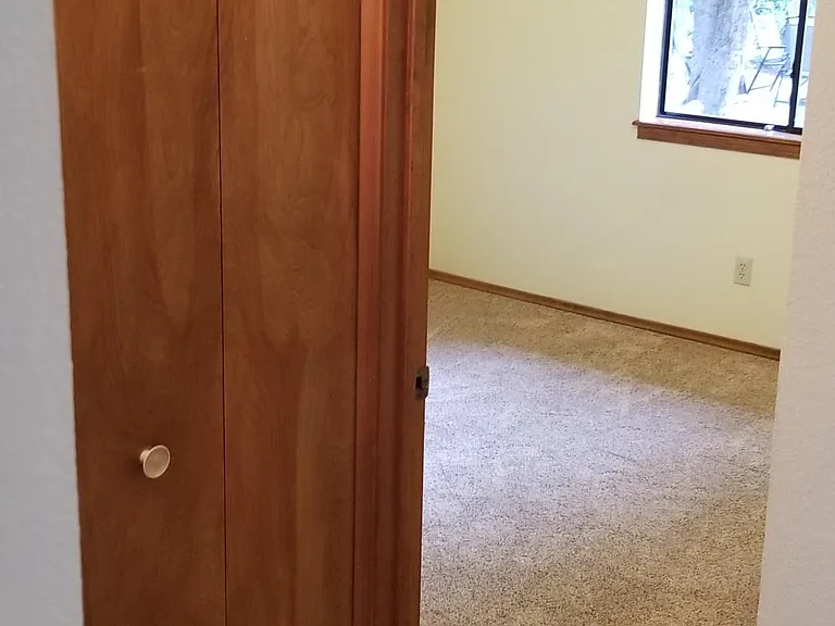 2599 N Fox Hill Rd — Photo 15