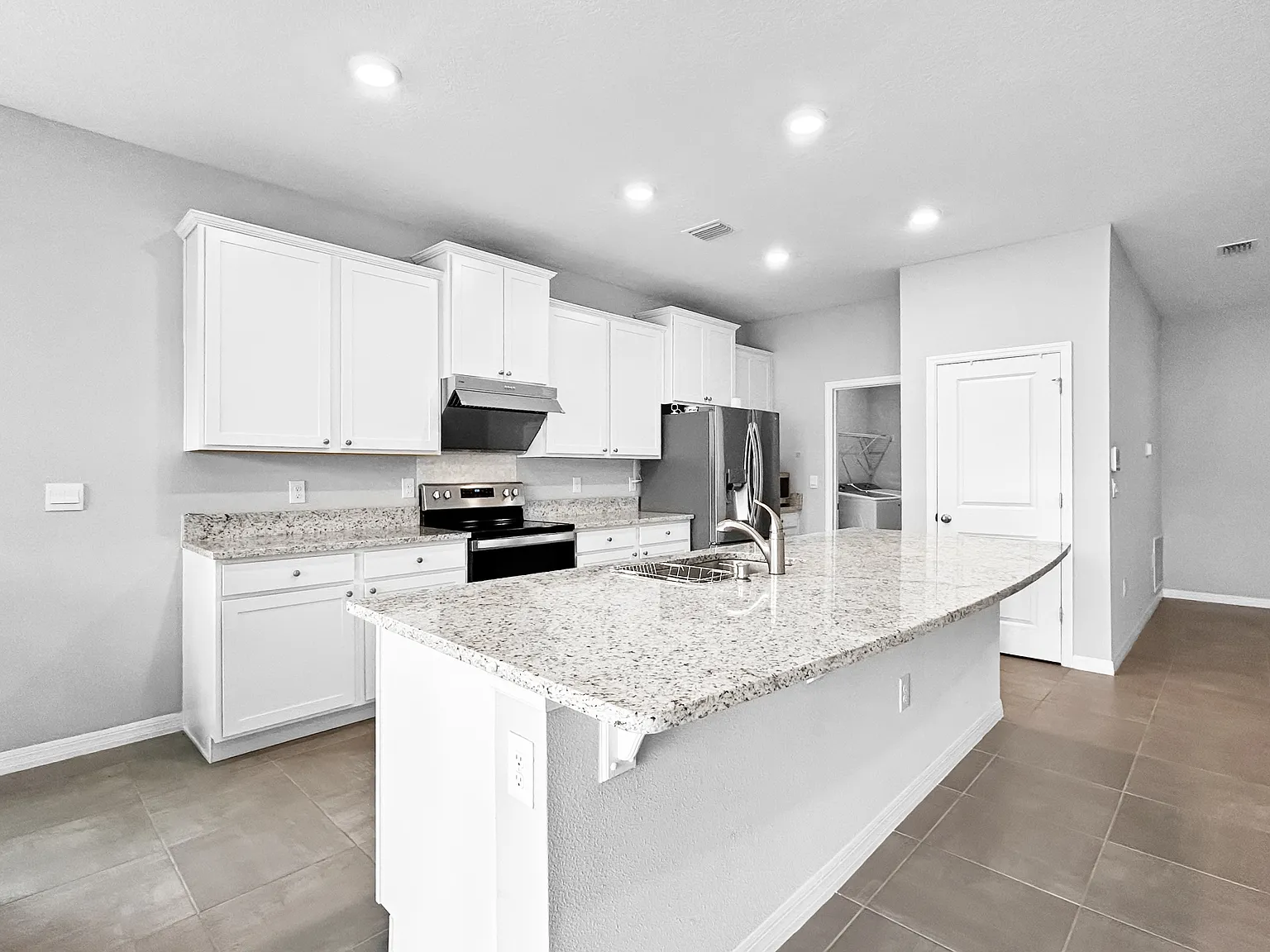 3 bed, 1844 sqft, $2,500 — Photo 4
