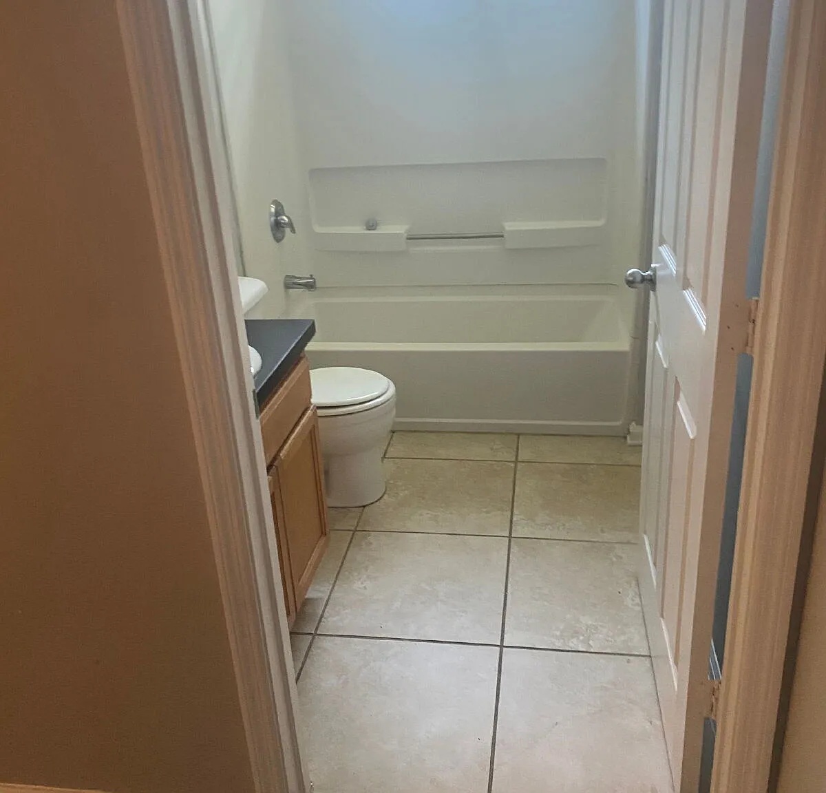 4 bed, 3.0 bath, 1392 sqft, $1,500 — Photo 3