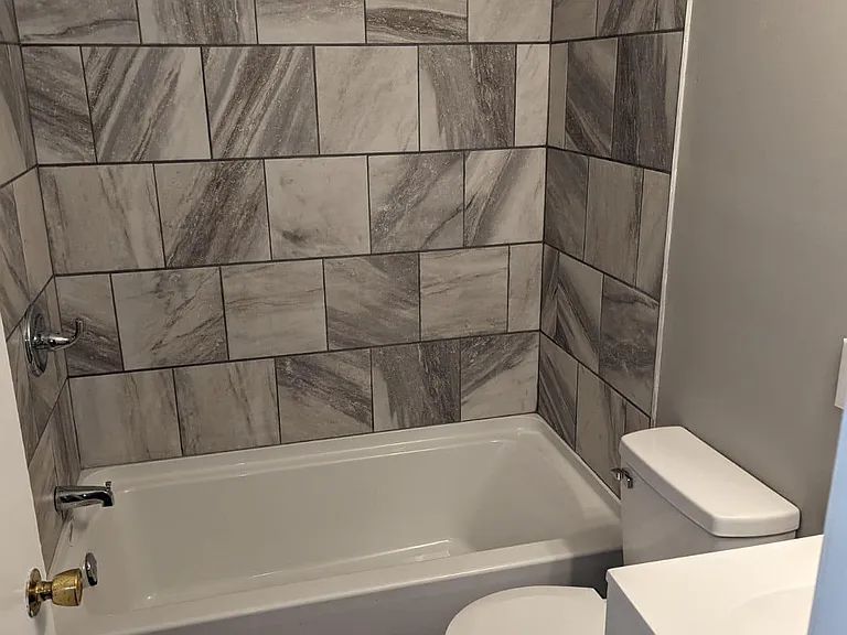 827 Glen Lily Rd #1 — Photo 8