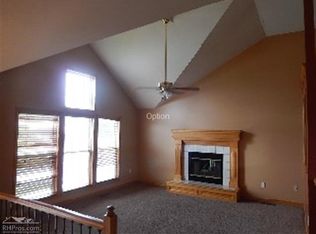 812 SE 13th St, Lees Summit, MO 64081
