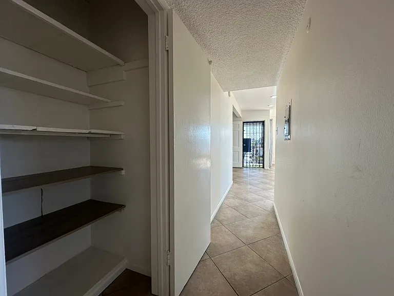 13314 Cordary Ave — Photo 14