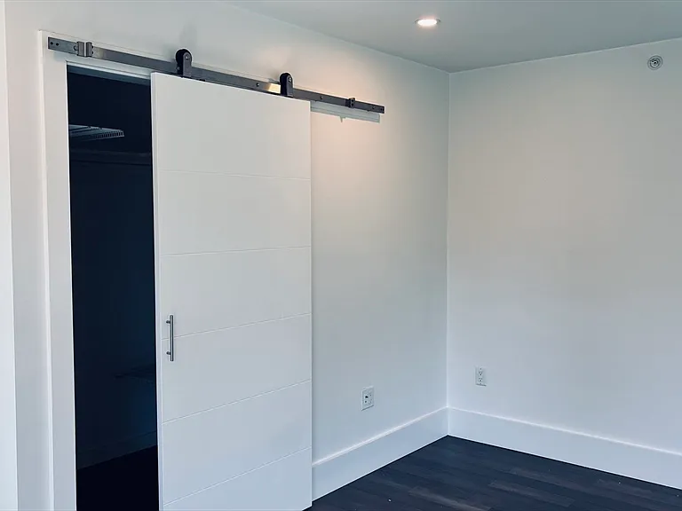 10 Spring Garden St #3 — Photo 11