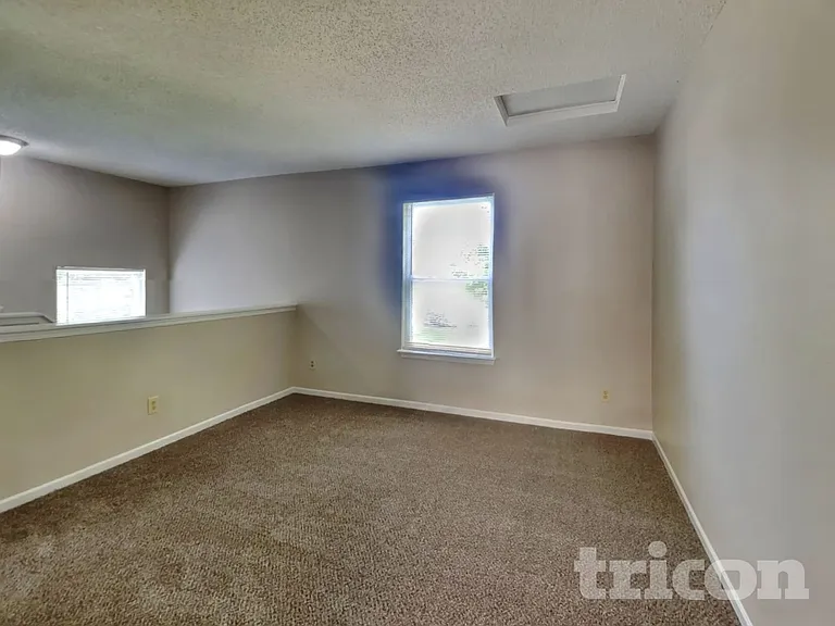 2720 Redland Ln — Photo 15