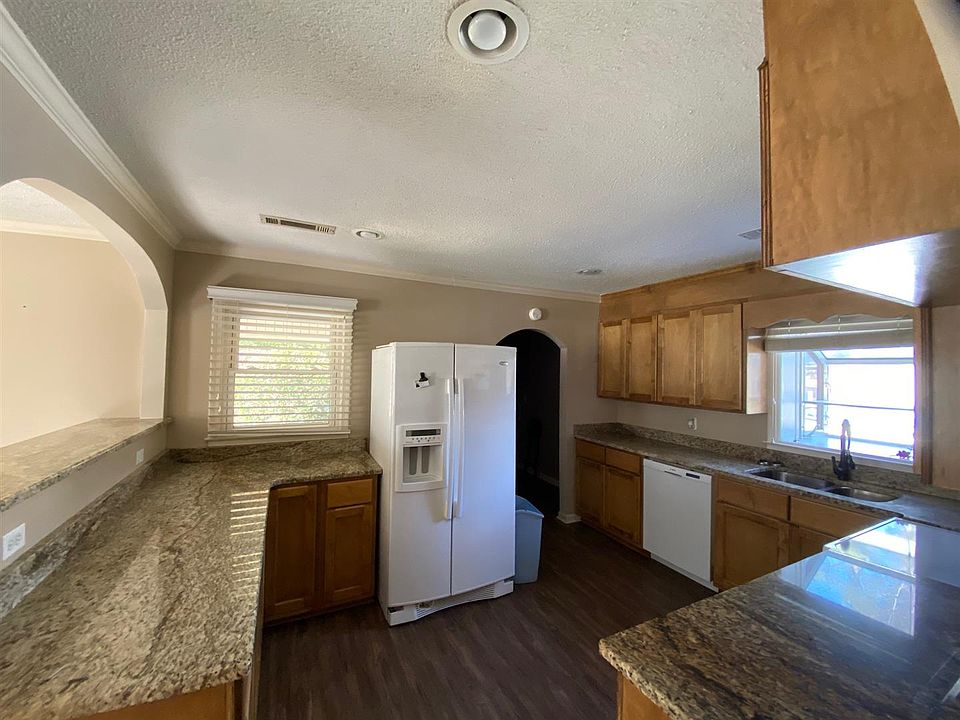 2nd image of 1822 Palomino Cir