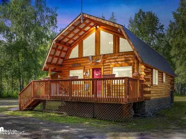 11425 N Deshka Loop, Willow, AK 99688