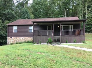 197 Mary Ln, Fayetteville, WV 25840