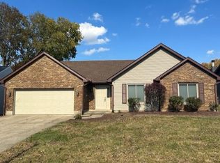 70 Elkins Ln, Springboro, OH 45066