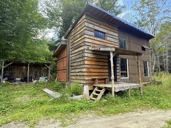 463 Clover Mill Road, Farmington, ME 04938
