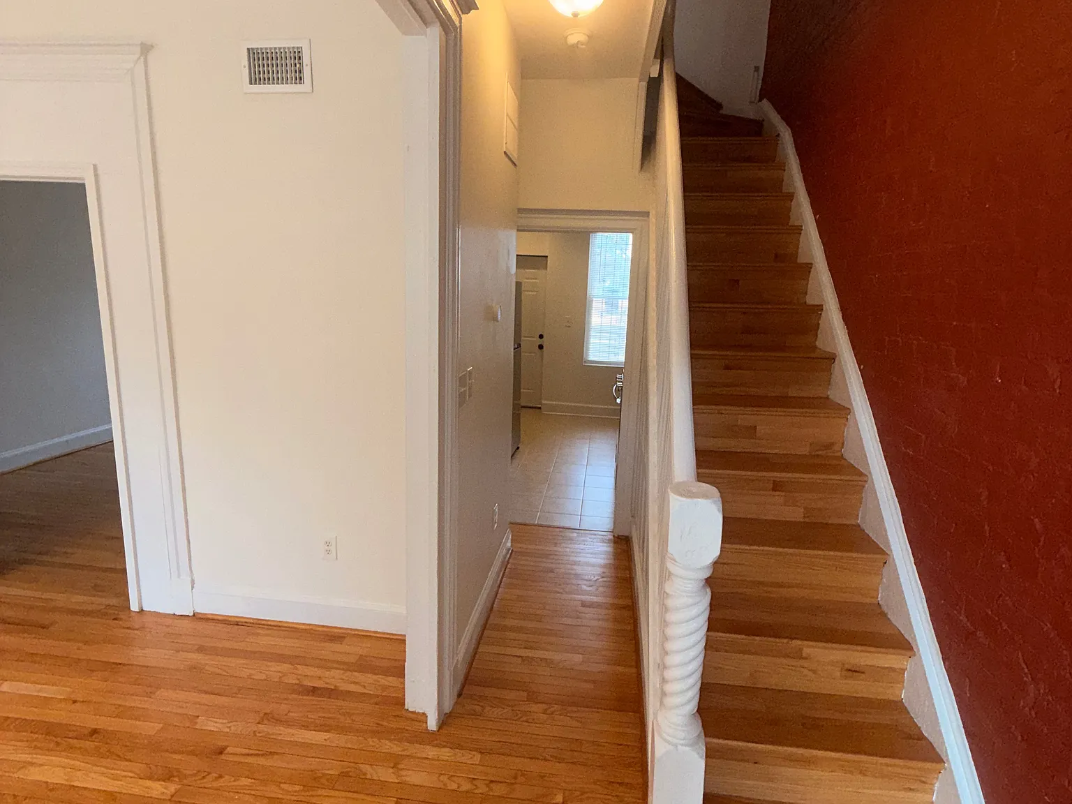 3 bed, 1500 sqft, $4,295 — Photo 4