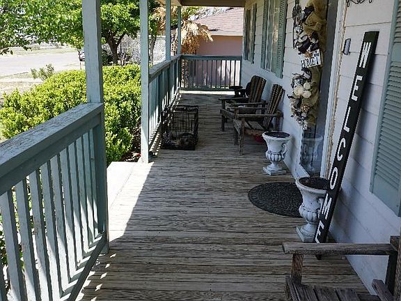 4th image of 1300 N Rooney St