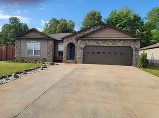 504 Elizabeth Dr, Paragould, AR 72450