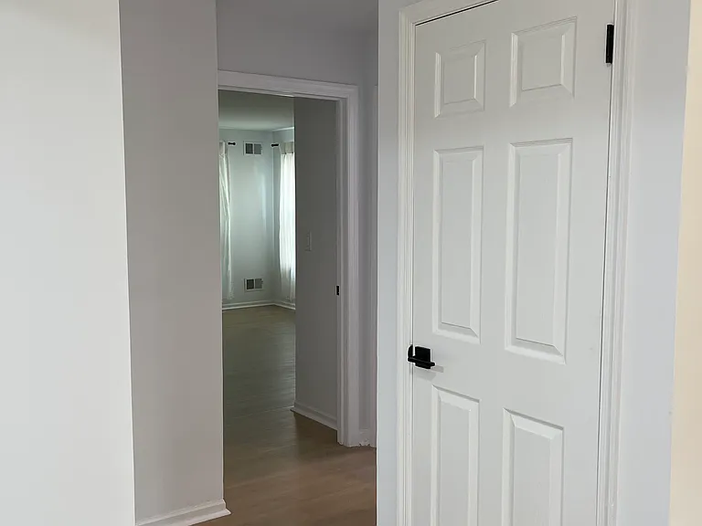 386 Village Ct #386 — Photo 6