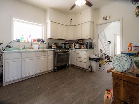 4th image of 1238 Court St