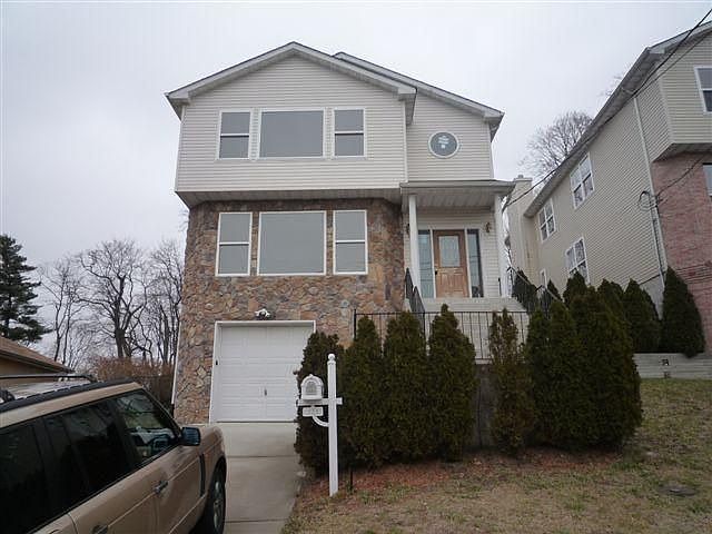 1st image of 17A Pleasant Ave