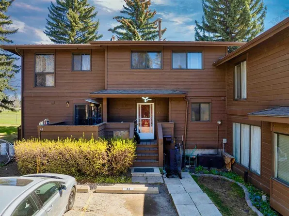 336 W Rundlehill Dr NE #44, Calgary, AB T1Y 2Y2