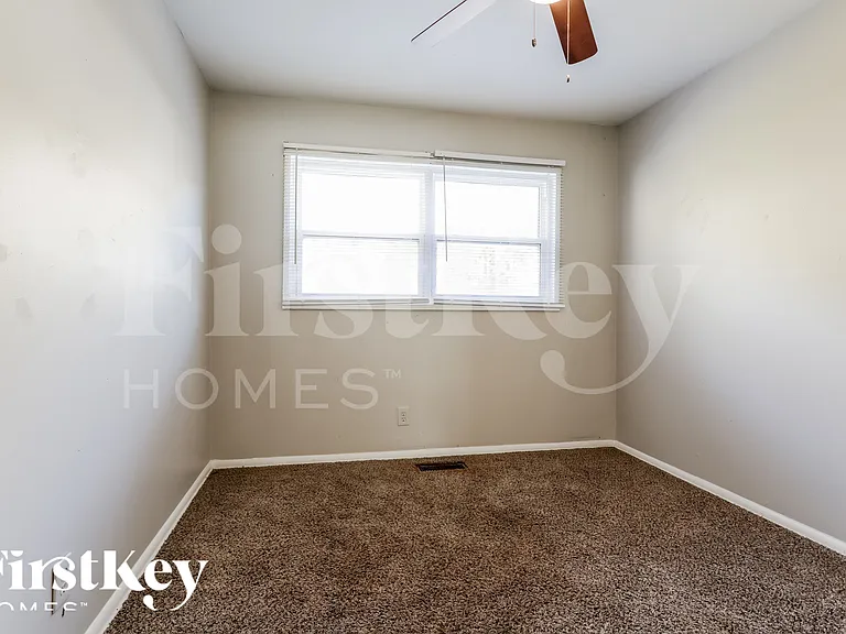 3085 Piper Dr — Photo 14