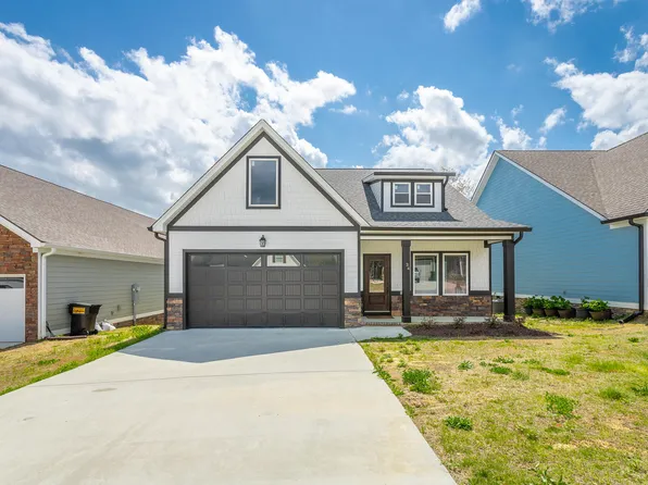 34 Willow Grove Ct, Ringgold, GA 30736