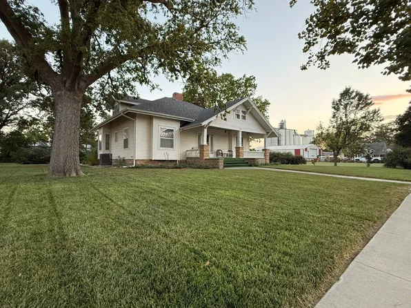 413 E Kansas St, Glen Elder, KS 67446