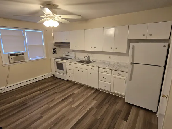 201 E 4th Ave, Conshohocken, PA 19428