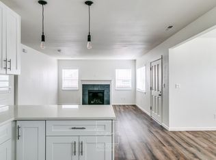4 Bed 2 Bath in Rose City Park!, Portland, OR 97213